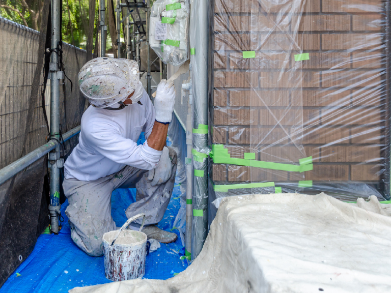 外壁・屋根（塗装／防水／雨漏り修繕）
