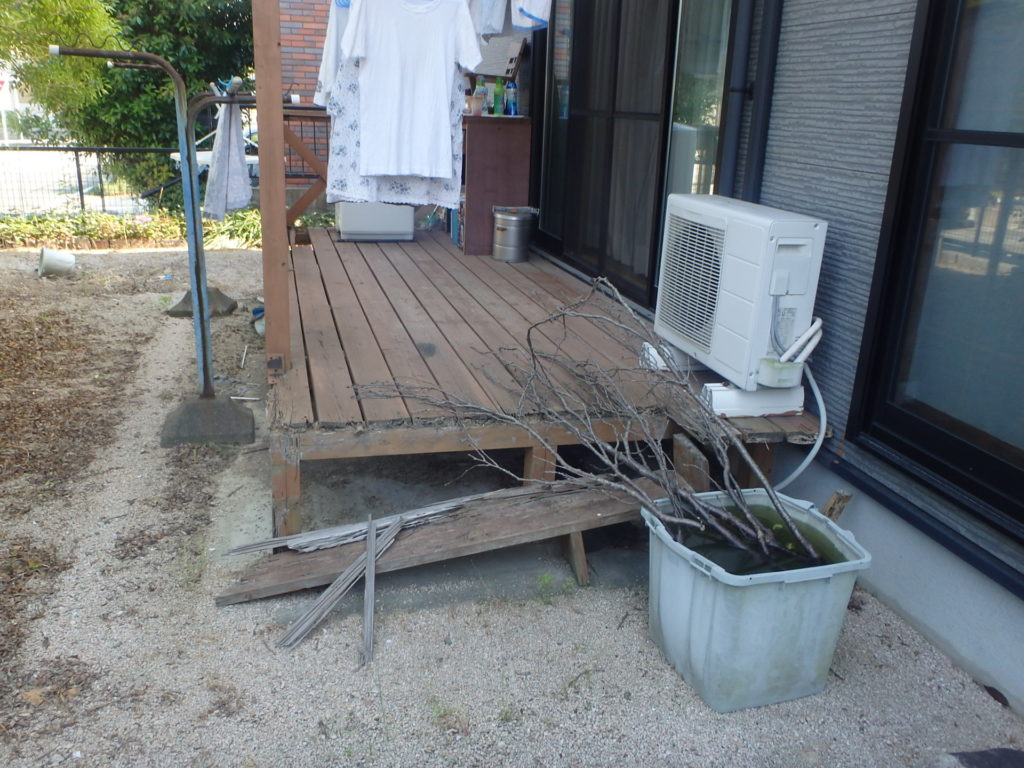 夕刻に飛び立つ羽アリの発生でシロアリ駆除のご依頼 | 北九州市八幡西区