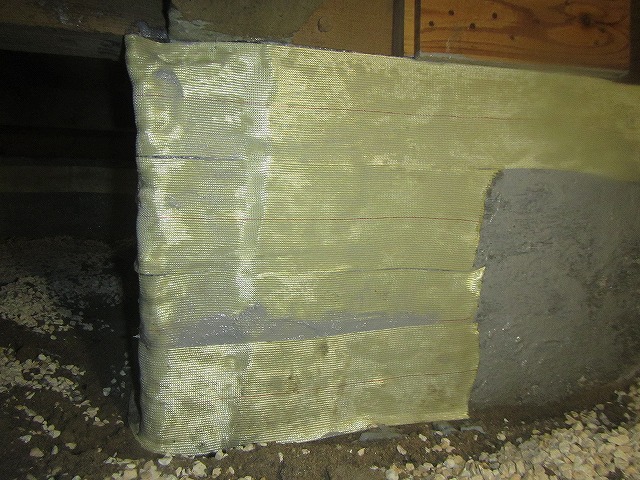 エポキシ樹脂による基礎の補修