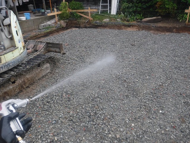 小郡市新築シロアリ予防消毒工事土壌処理3