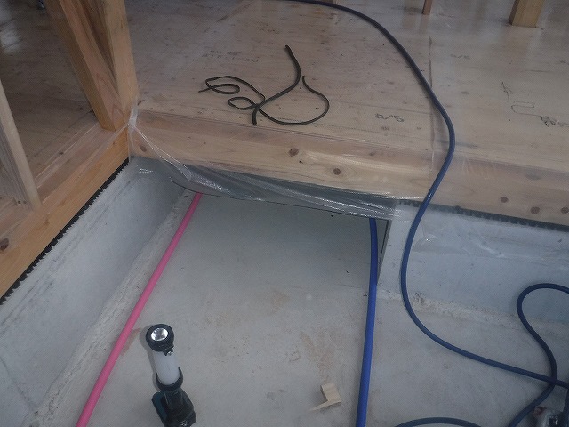 鳥栖市新築シロアリ予防消毒3